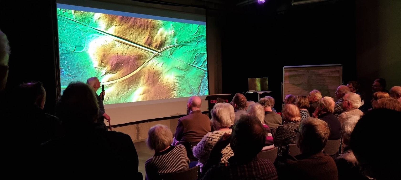Veel belangstelling voor de lezing door Mathilde Maijer over DE SIJSSELT